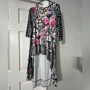 Nuggles Floral and Animal Print High-Low Top